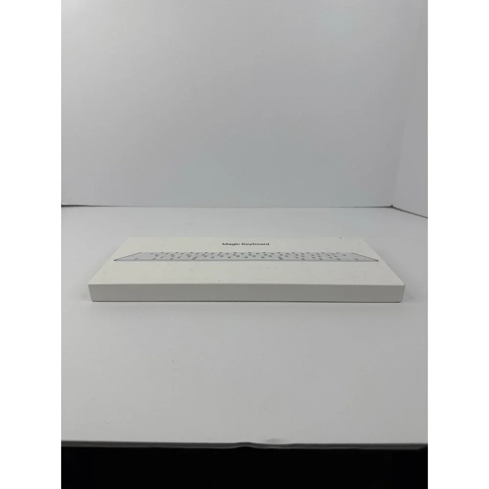 Apple A1644 Magic Keyboard Rechargeable Wireless Bluetooth No Cable UNTESTED